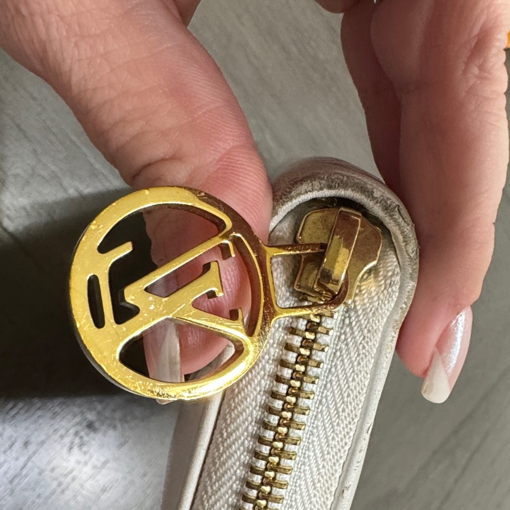 Louis Vuitton Zippy Garden Wallet - Picture 5 of 14